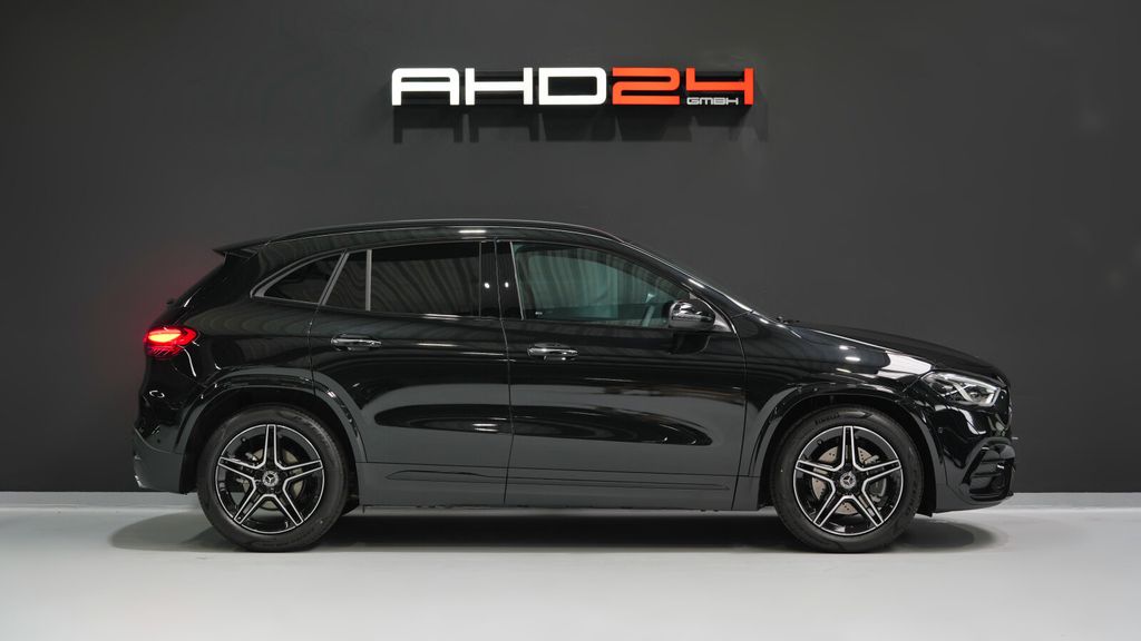 Mercedes-Benz GLA 200 2025
