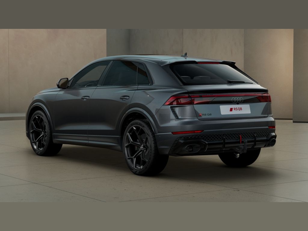 Audi RSQ8