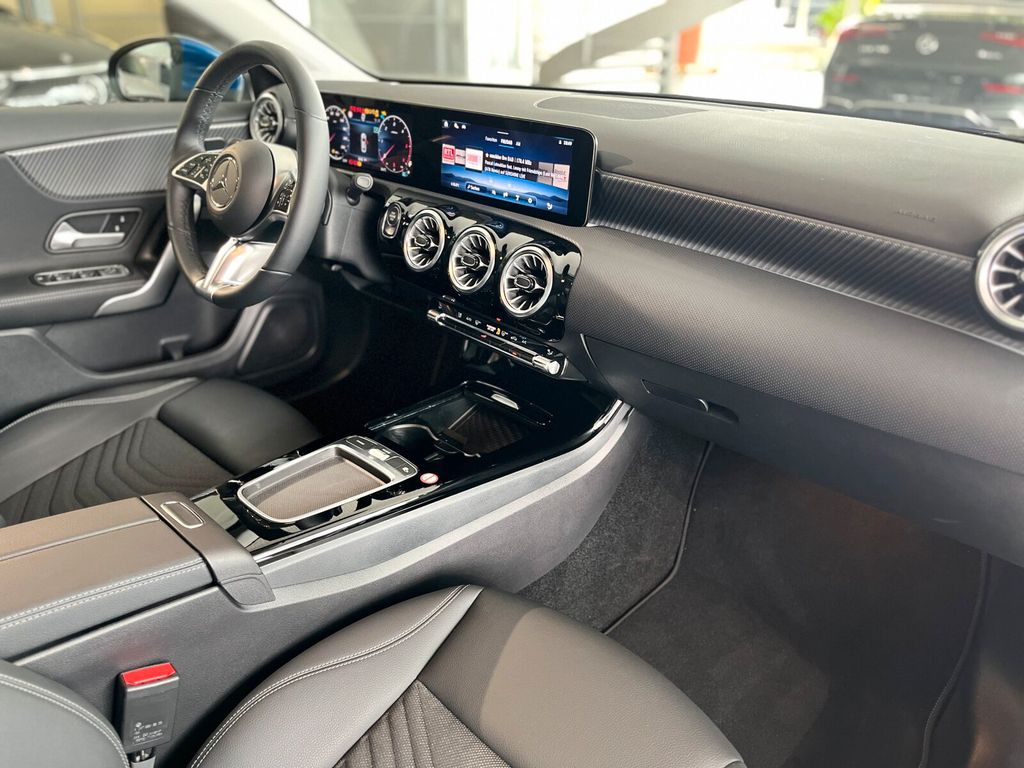 Mercedes-Benz A 180 2023