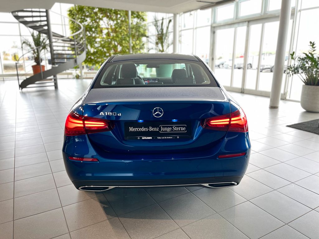 Mercedes-Benz A 180 2023