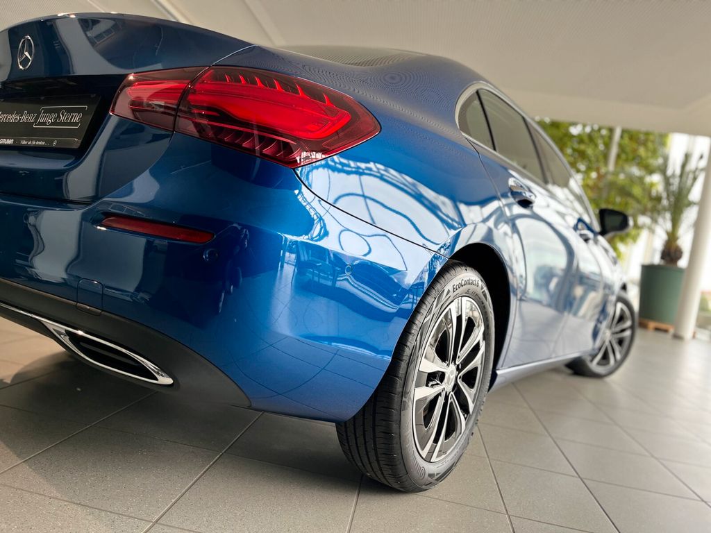 Mercedes-Benz A 180 2023