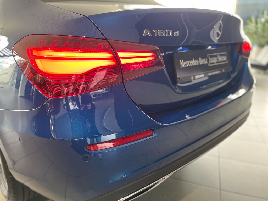 Mercedes-Benz A 180 2023