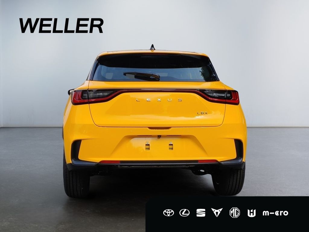Lexus LBX 2025