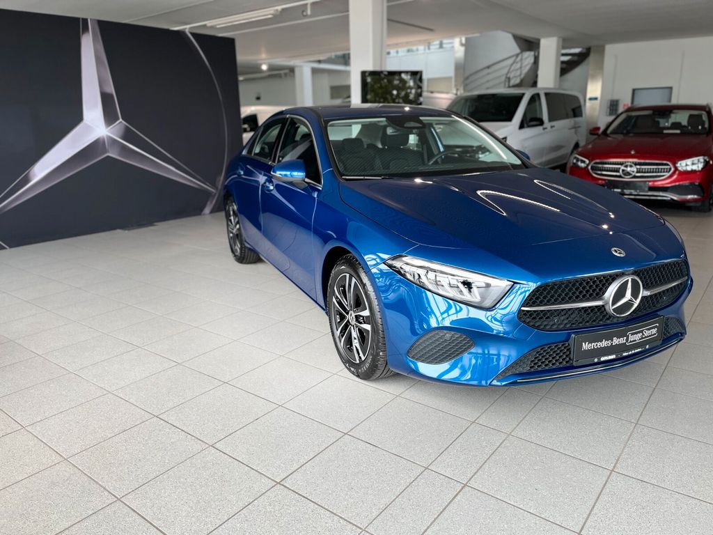 Mercedes-Benz A 180 2023