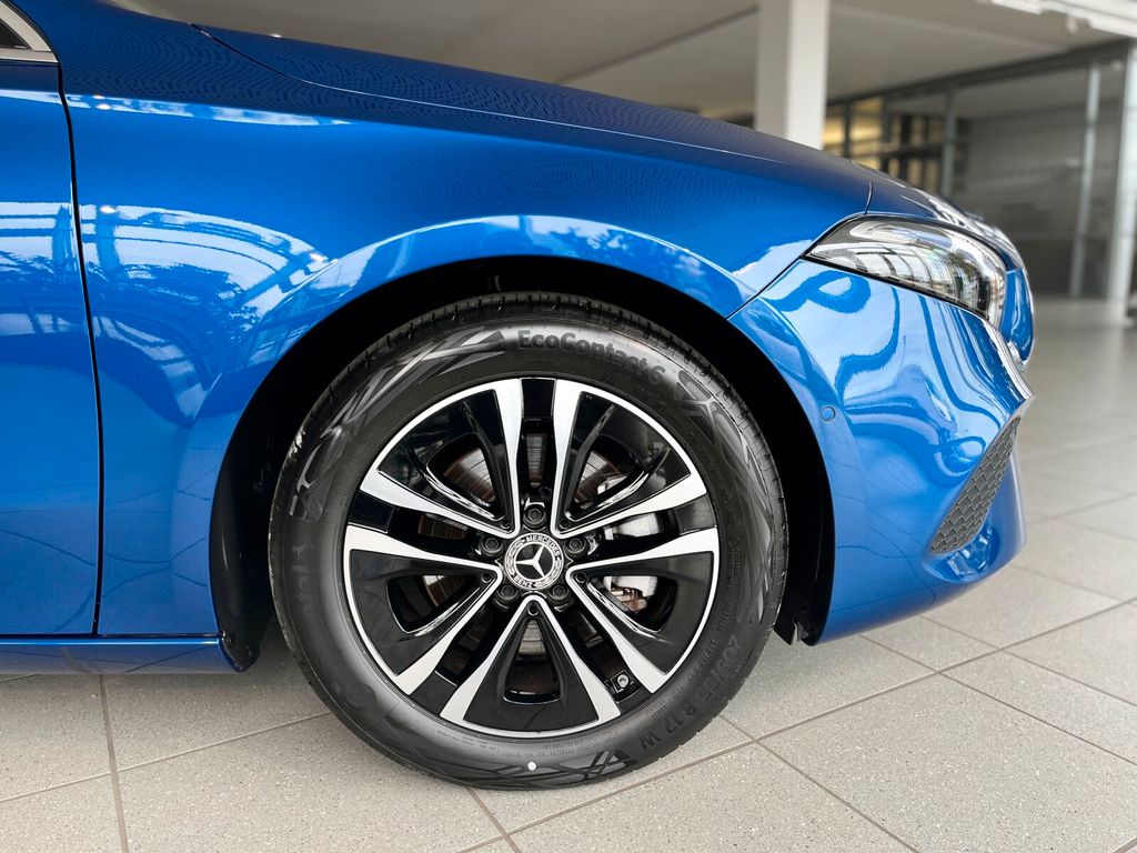 Mercedes-Benz A 180 2023