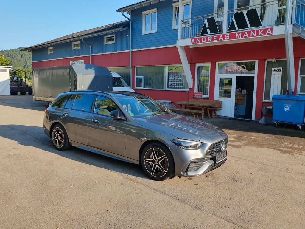 Mercedes-Benz C 300 2025