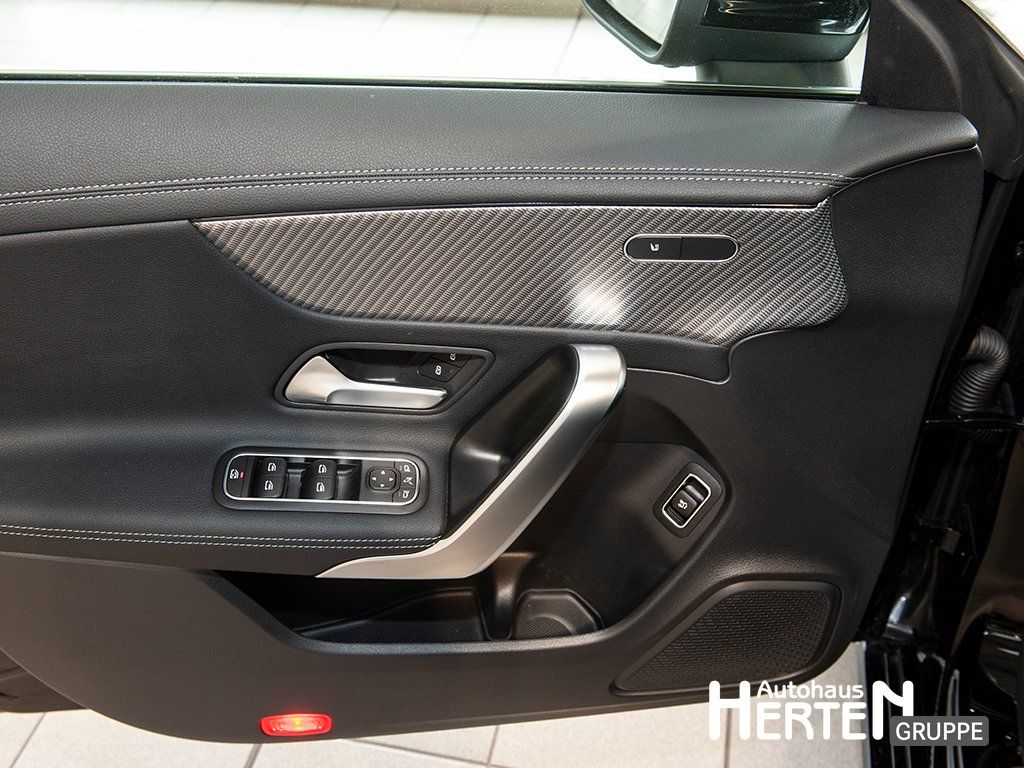 Mercedes-Benz CLA 180 Shooting Brake 2024