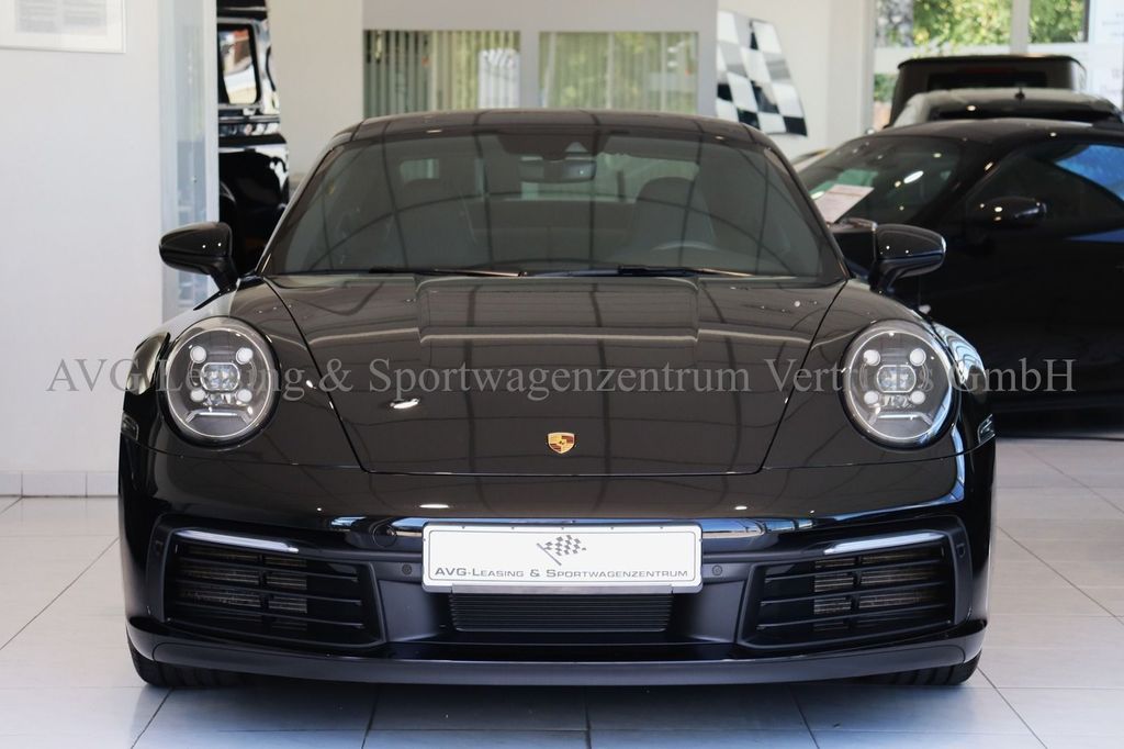 Porsche 992 2024