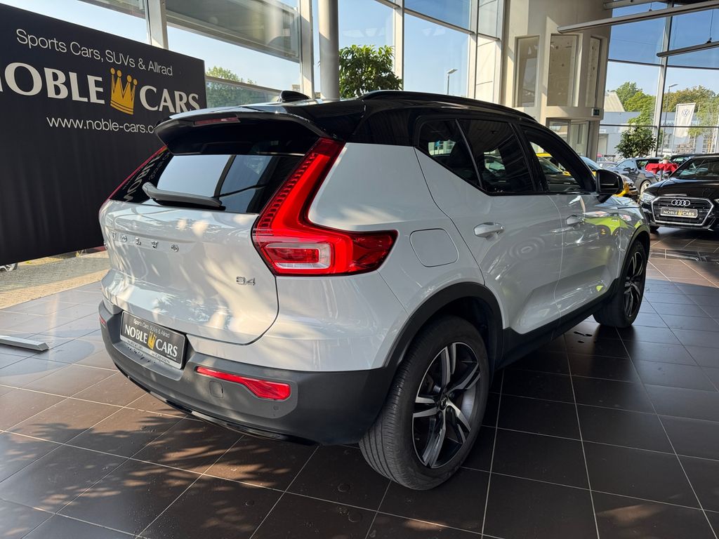 Volvo XC40 2021
