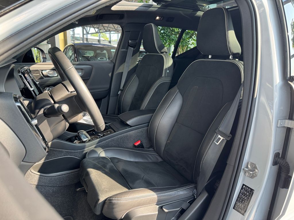 Volvo XC40 2021