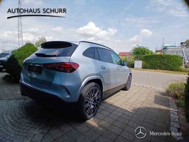 Mercedes-Benz GLA 180 2025