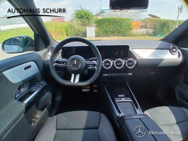 Mercedes-Benz GLA 180 2025