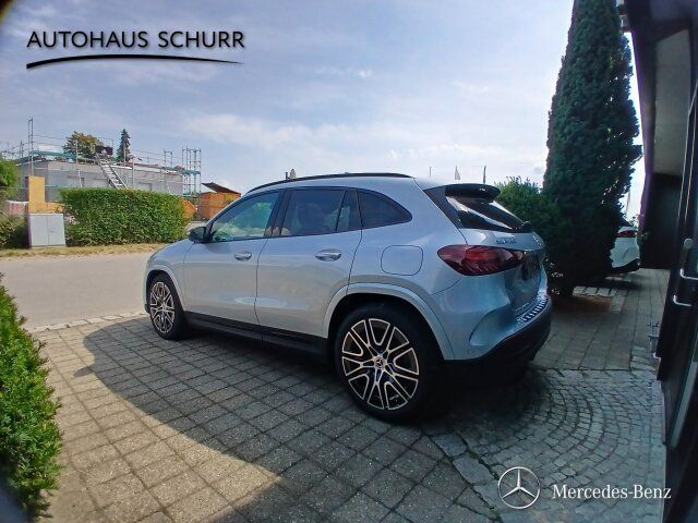 Mercedes-Benz GLA 180 2025