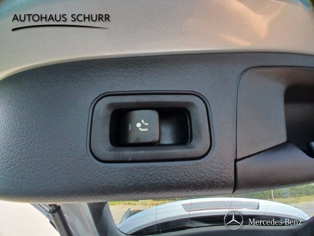 Mercedes-Benz GLA 180 2025