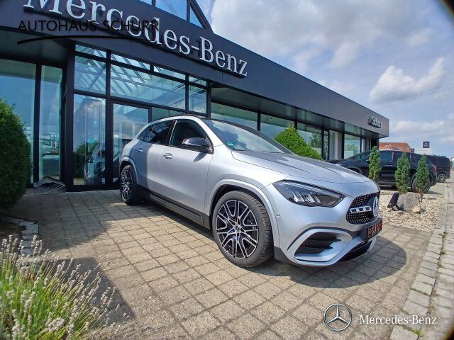 Mercedes-Benz GLA 180 2025