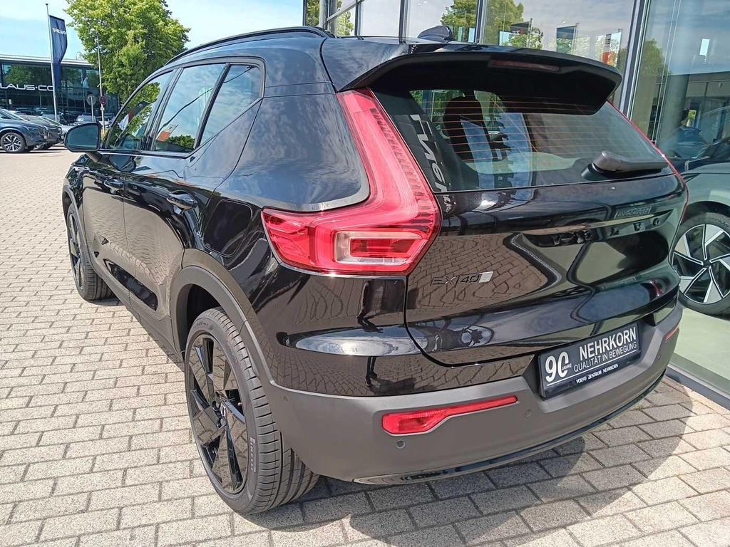 Volvo EX40 2025