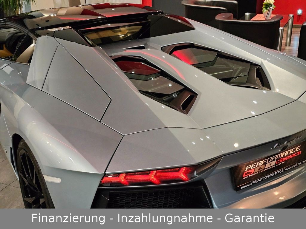 Lamborghini Aventador 2014