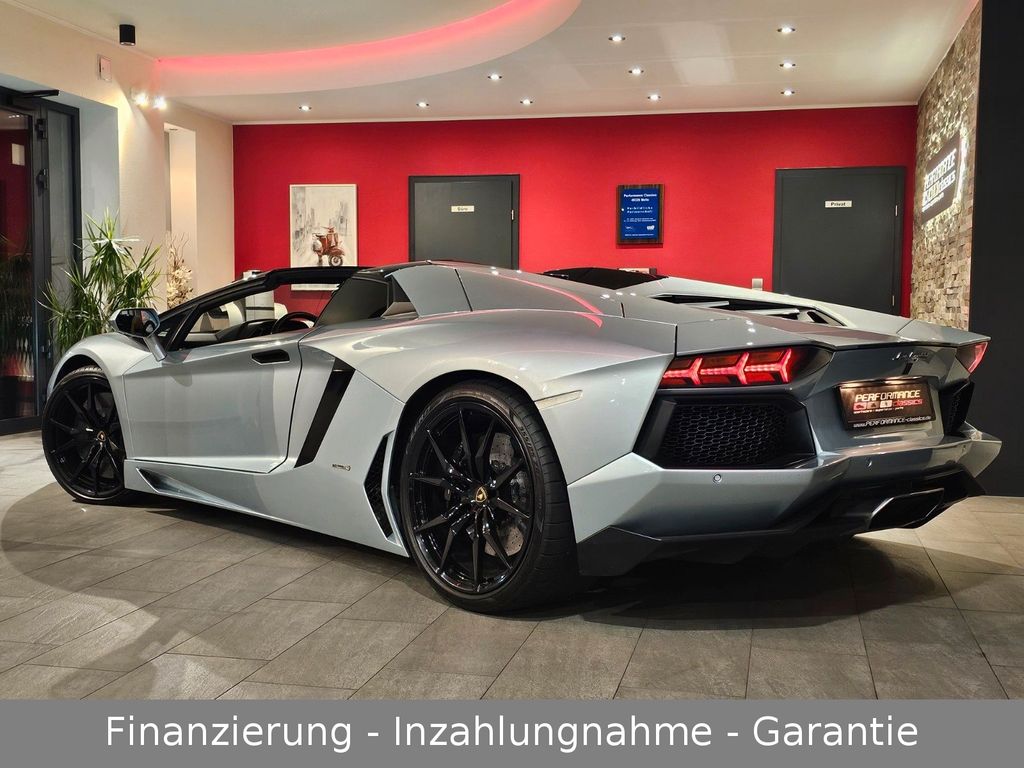 Lamborghini Aventador 2014