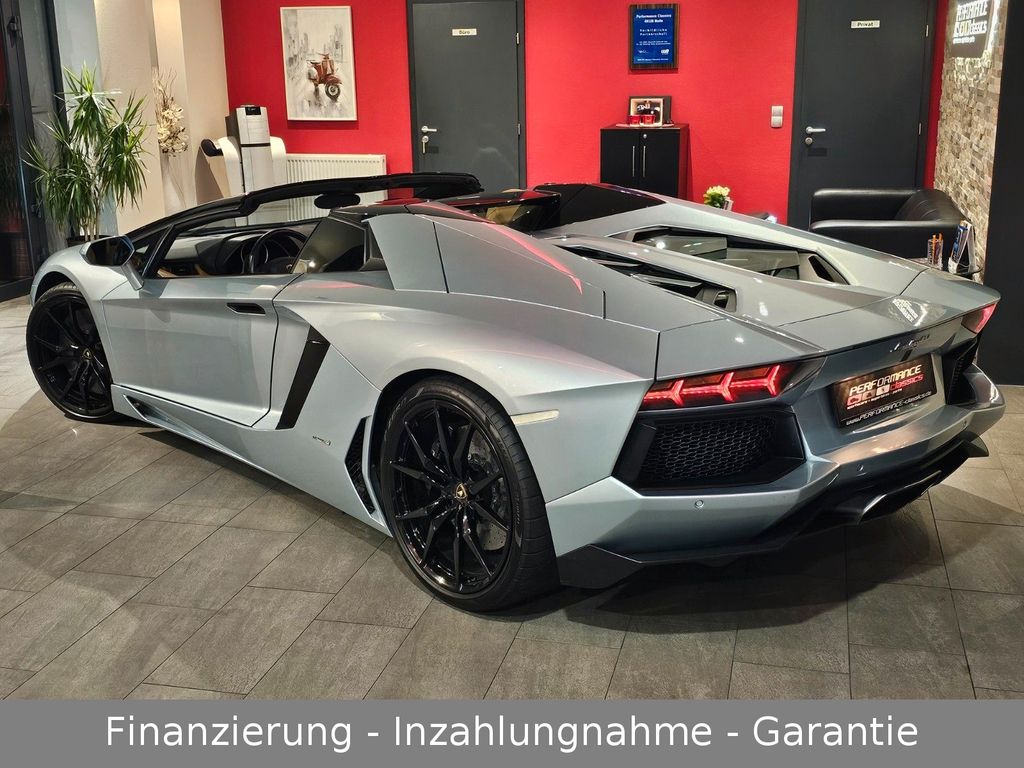 Lamborghini Aventador 2014