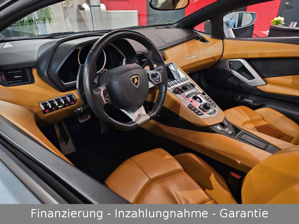 Lamborghini Aventador 2014