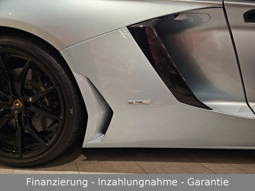 Lamborghini Aventador 2014