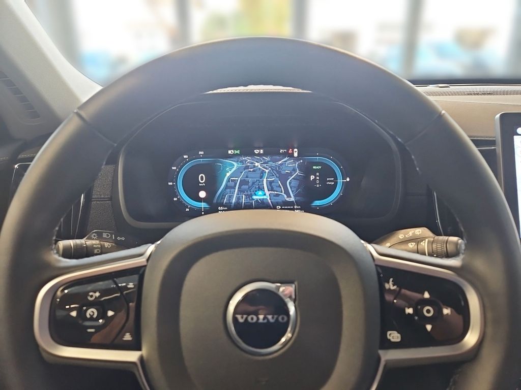 Volvo XC90 2025