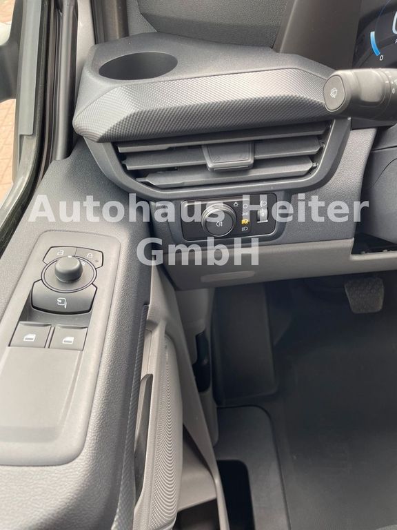 Ford Transit Custom 2025