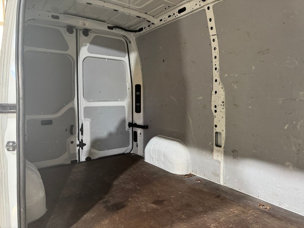Nissan NV400 2017