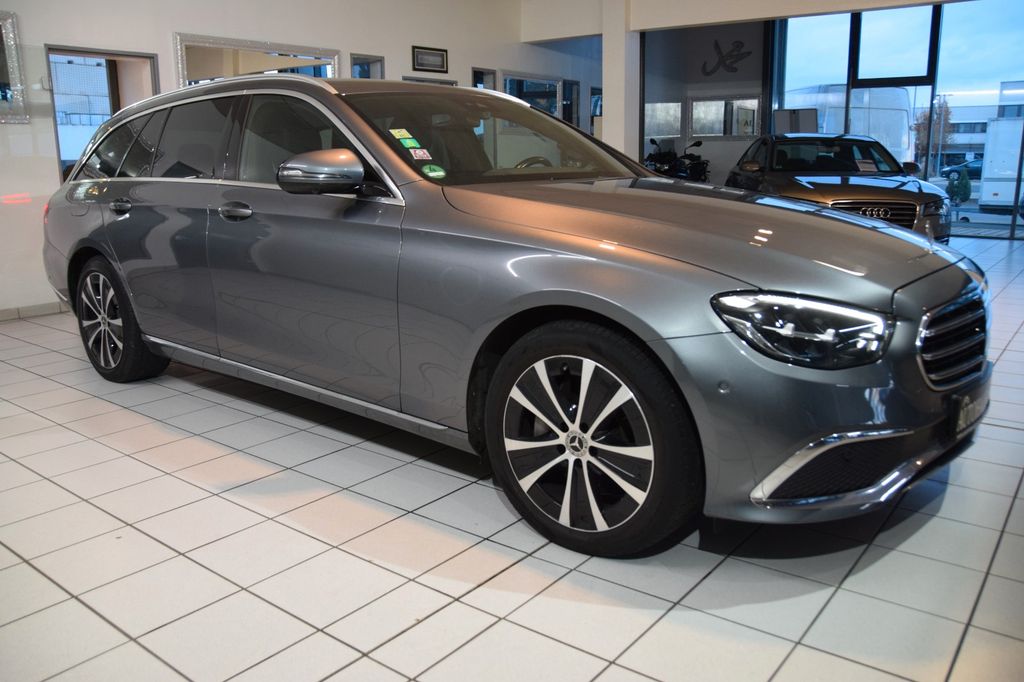 Mercedes-Benz E 300 2022