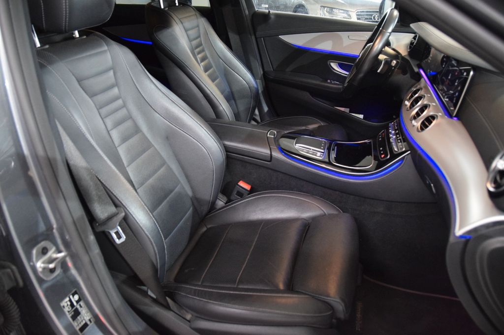 Mercedes-Benz E 300 2022