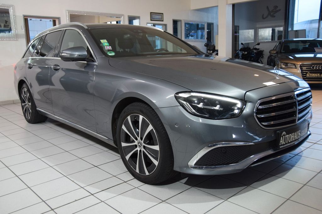 Mercedes-Benz E 300 2022