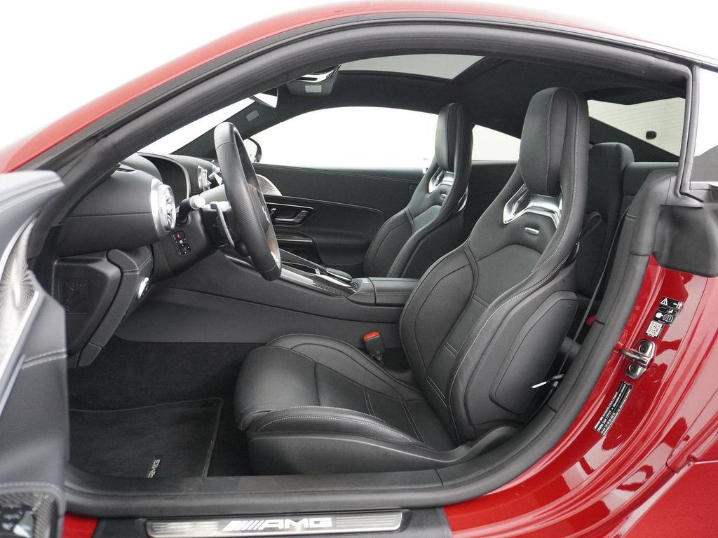 Mercedes-Benz AMG GT 2024