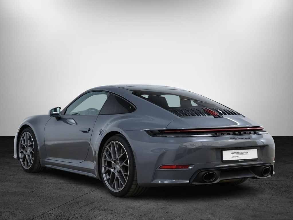 Porsche 992 2025
