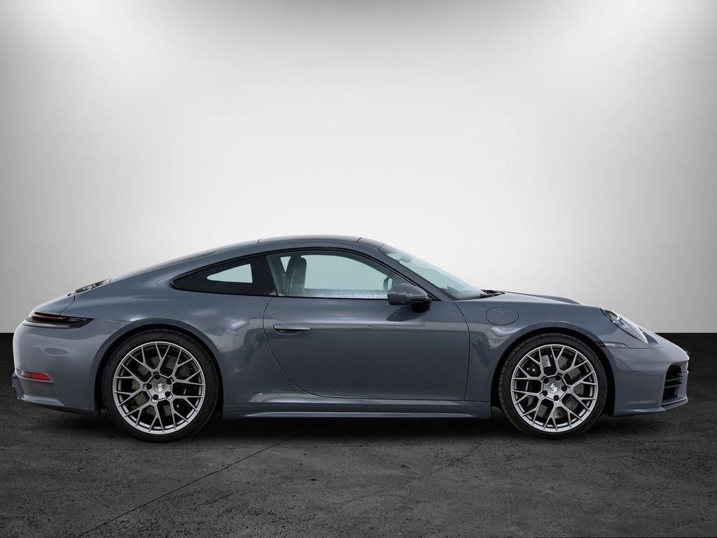 Porsche 992 2025