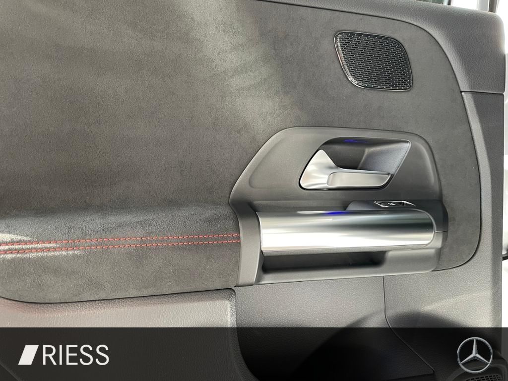 Mercedes-Benz B 250 2025