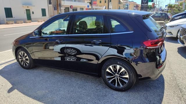 Mercedes-Benz B 180 2022