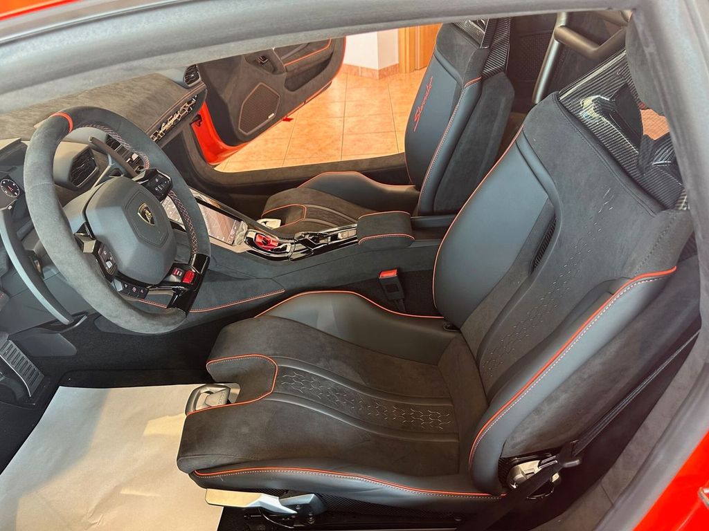 Lamborghini Huracán 2025