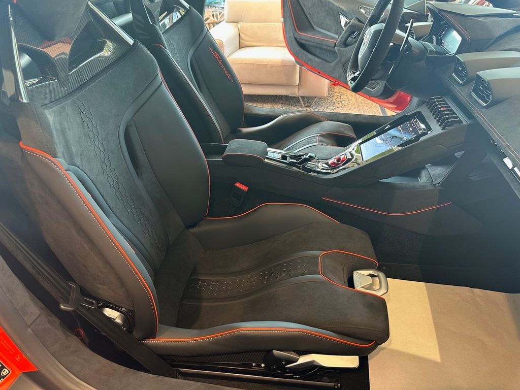 Lamborghini Huracán 2025