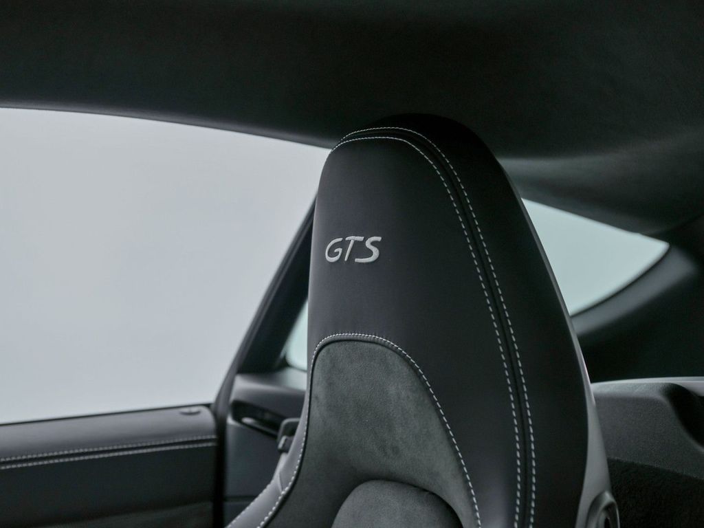 Porsche Boxster 2025