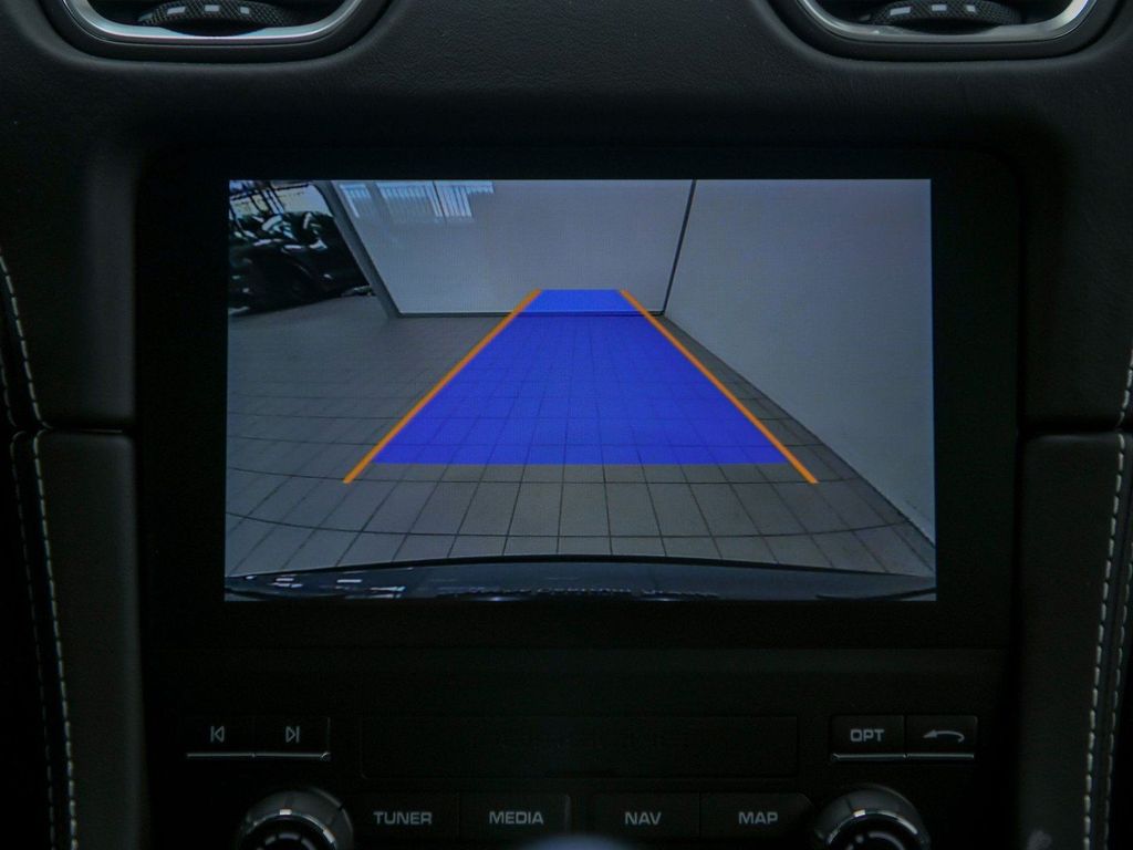 Porsche Boxster 2025