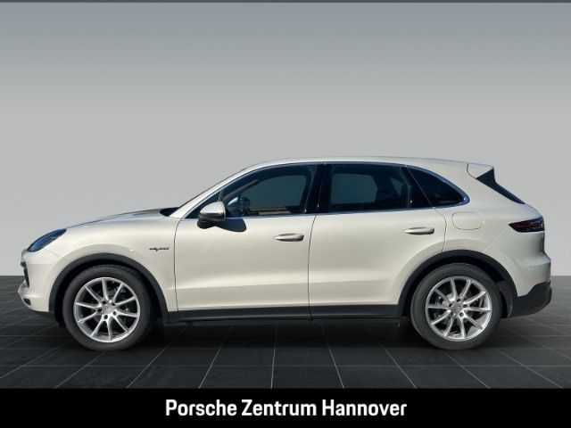 Porsche Cayenne 2021