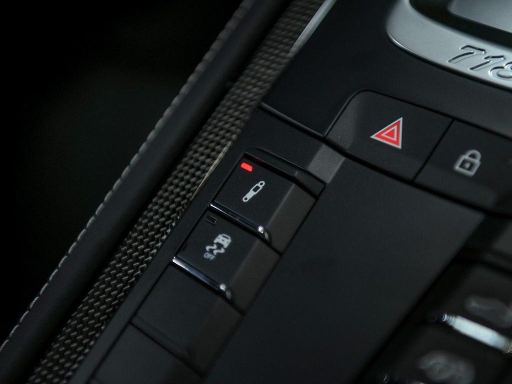 Porsche Boxster 2025