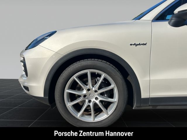 Porsche Cayenne 2021