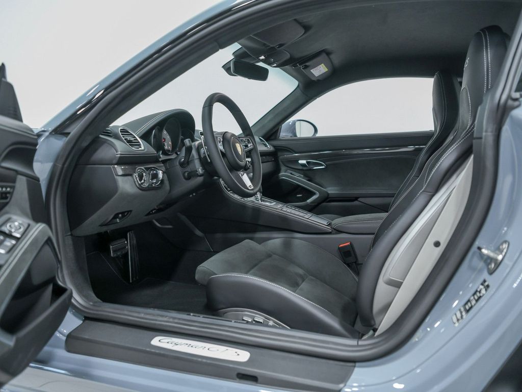 Porsche Boxster 2025