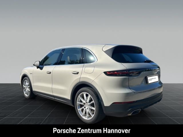 Porsche Cayenne 2021