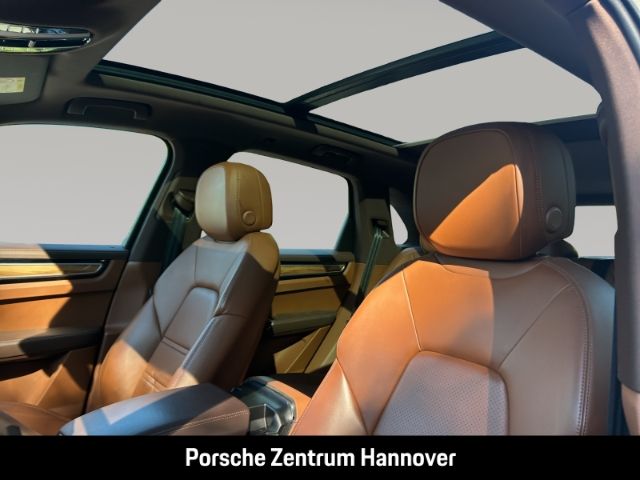 Porsche Cayenne 2021