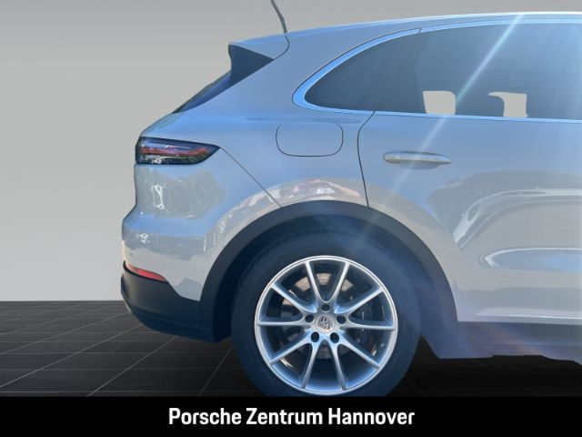 Porsche Cayenne 2021