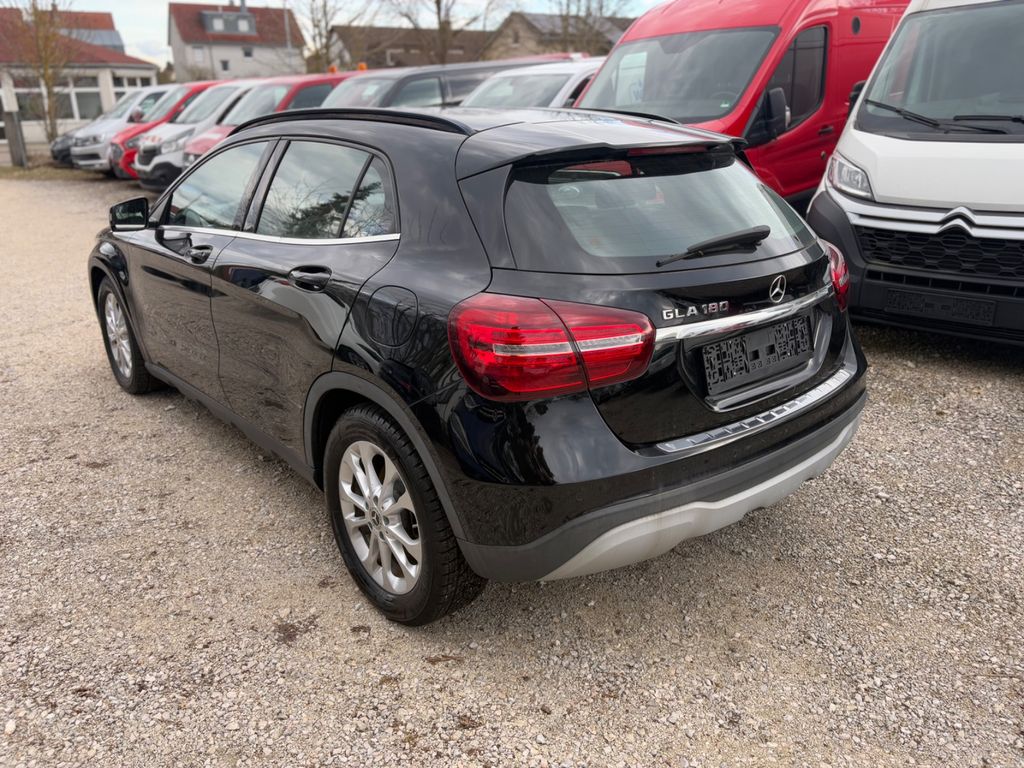 Mercedes-Benz GLA 180 2019