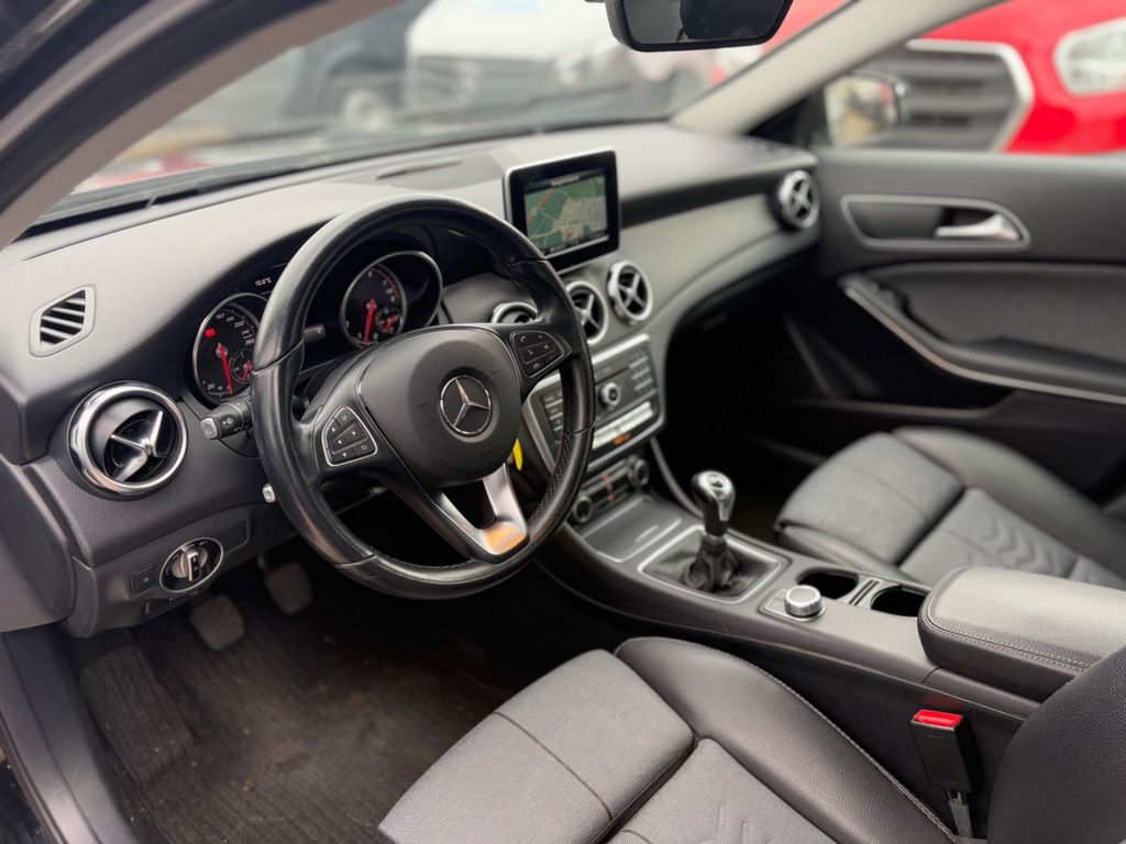 Mercedes-Benz GLA 180 2019