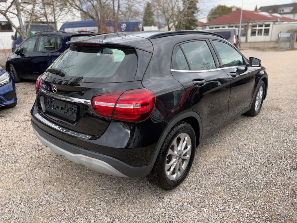 Mercedes-Benz GLA 180 2019